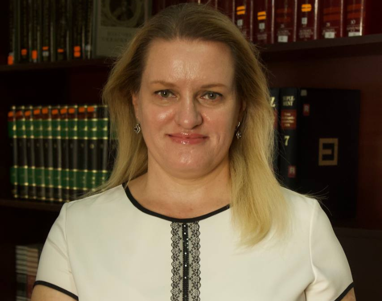 Дзера Ірина Олександрівна